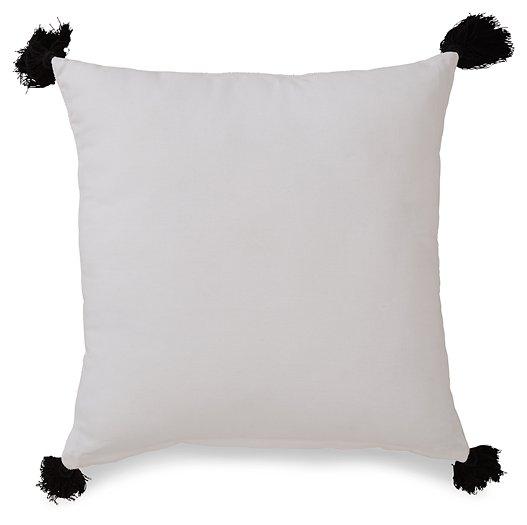 Mudderly Pillow (Set of 4)